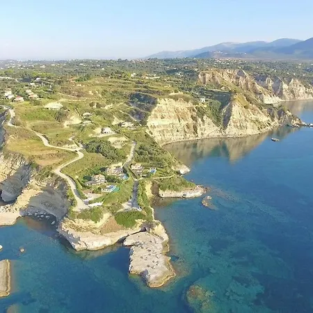 فيلة Anemos, Spartia, Kefalonia *